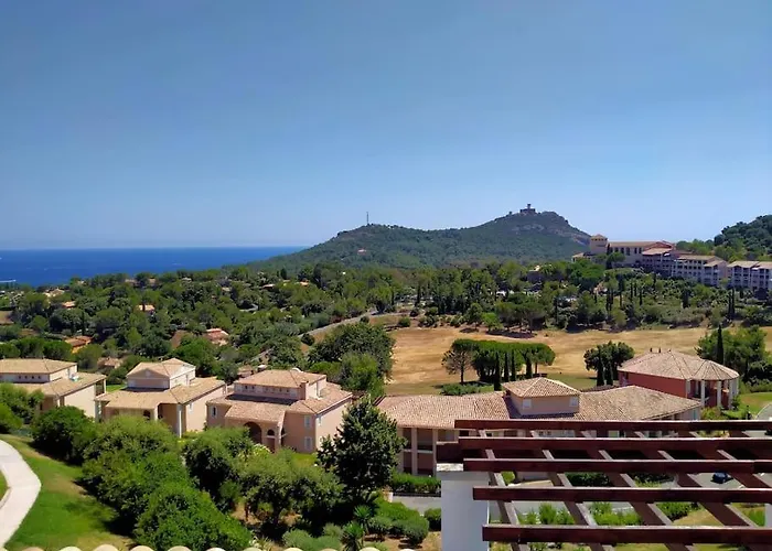 Superbe Duplex Cap Esterel Vue Апартаменты