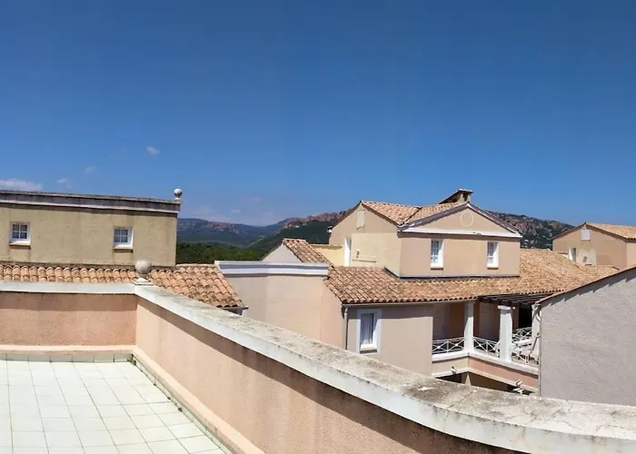 Апартаменты Superbe Duplex Cap Esterel Vue