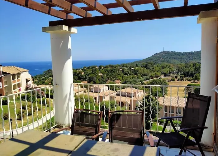 Апартаменты Superbe Duplex Cap Esterel Vue